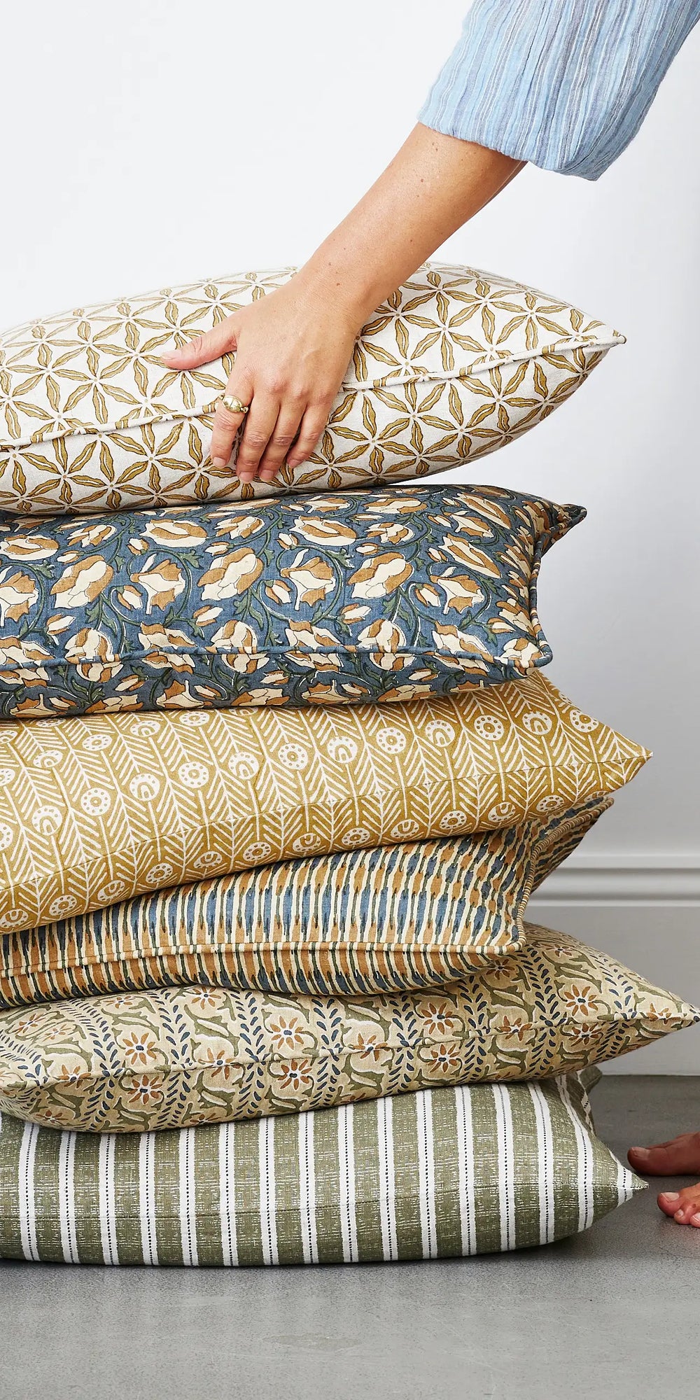 Volimes Desert linen cushion 50x50cm