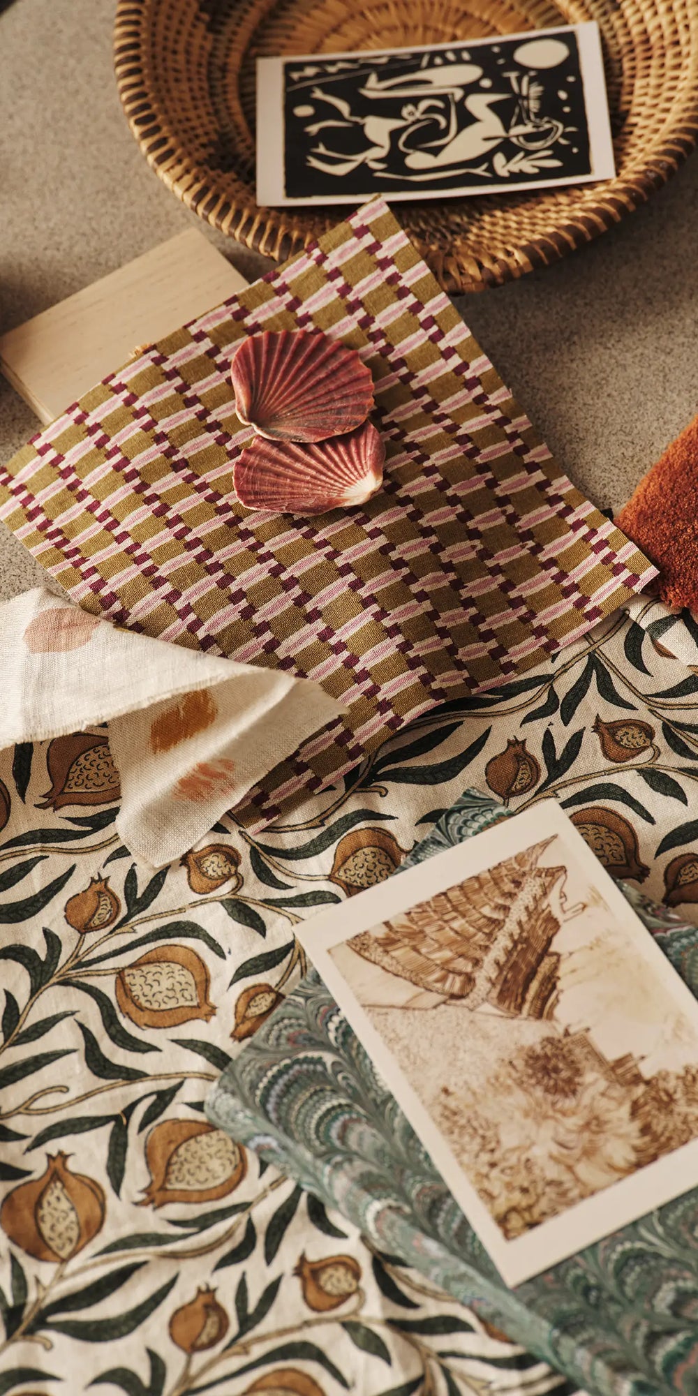 Rumi Moonflower linen