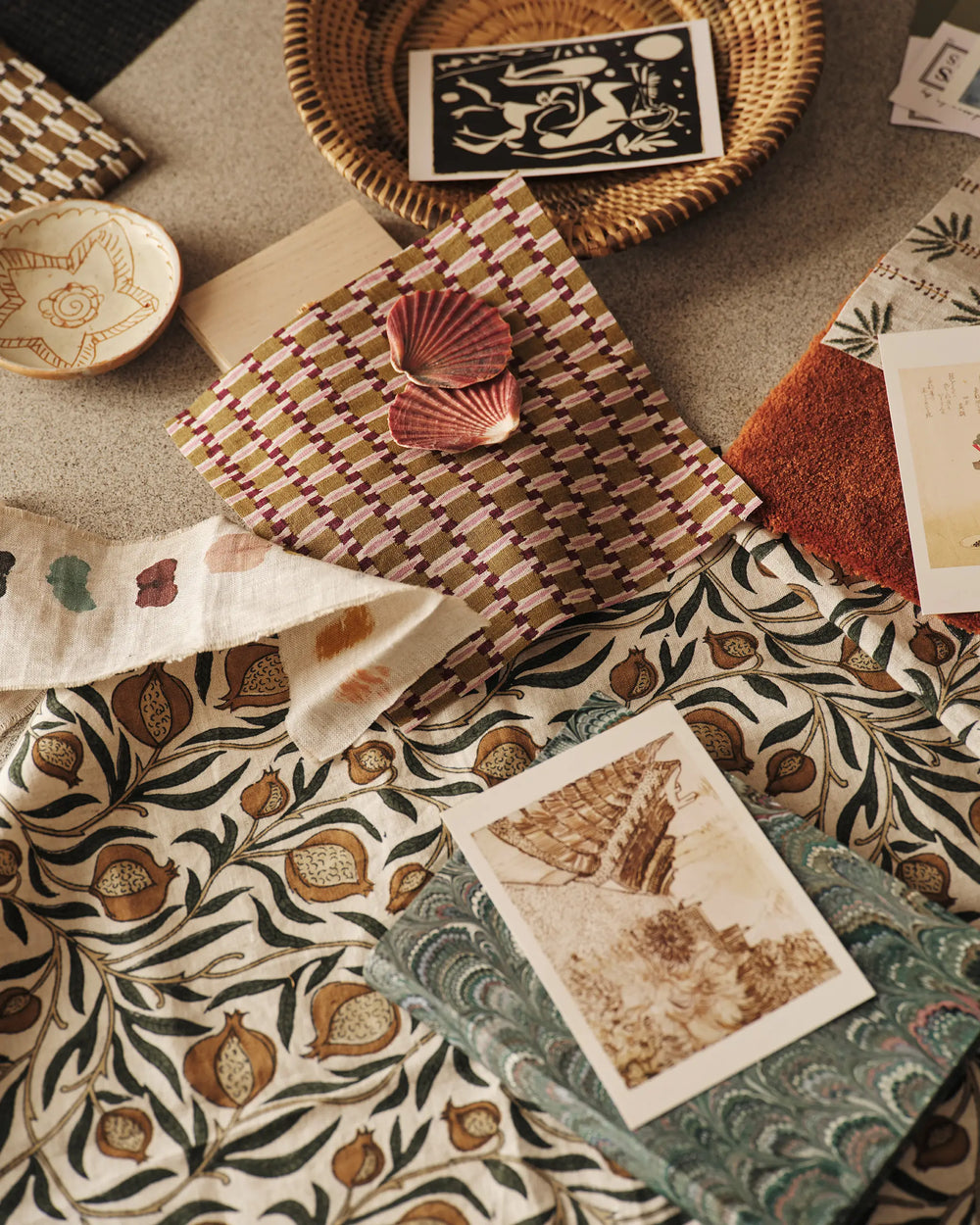 Rumi Moonflower linen