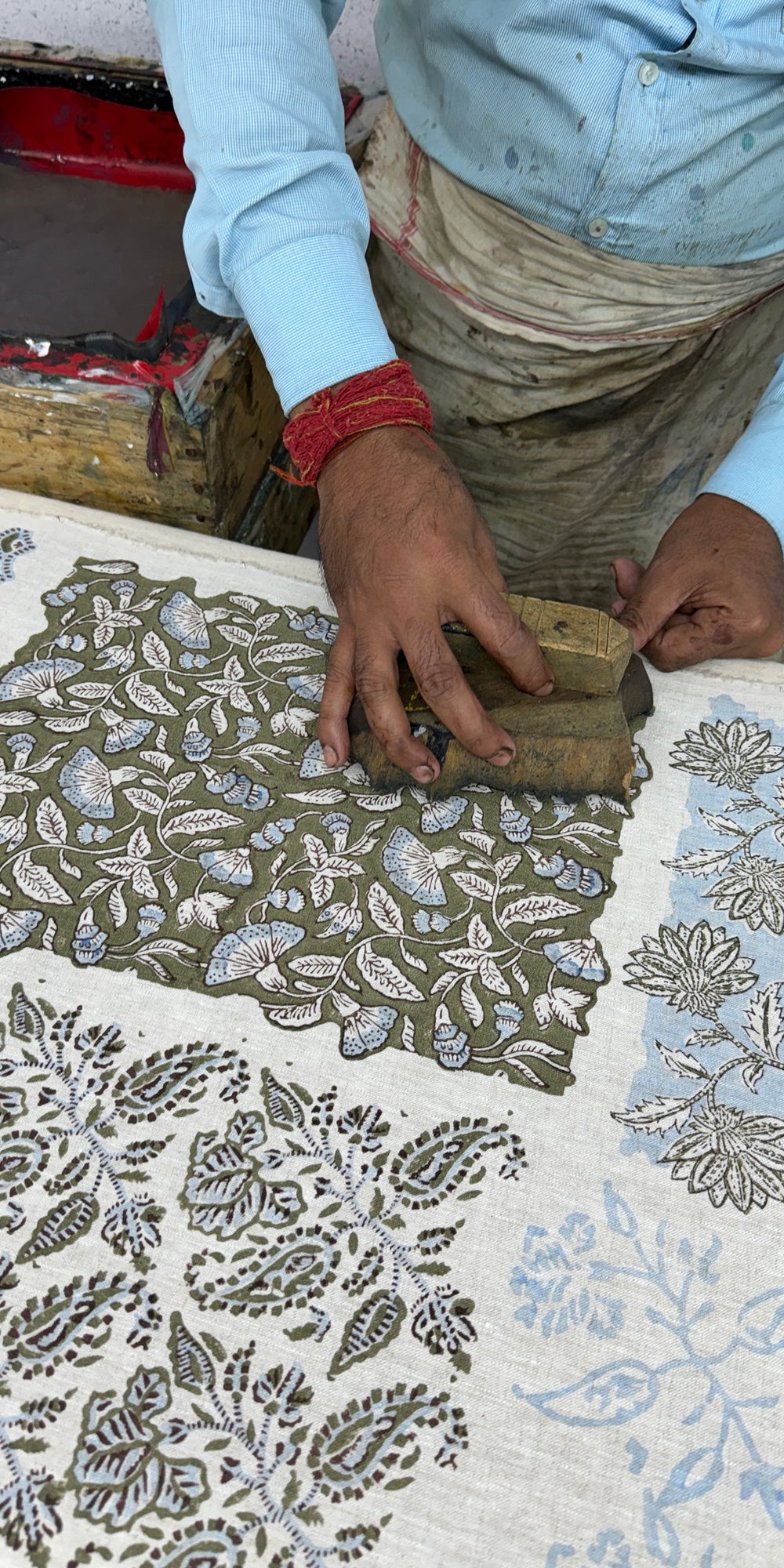 Antibes Olive Tablecloth
