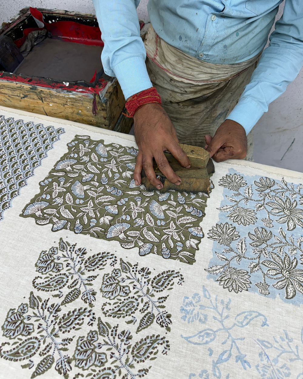 Antibes Olive Tablecloth