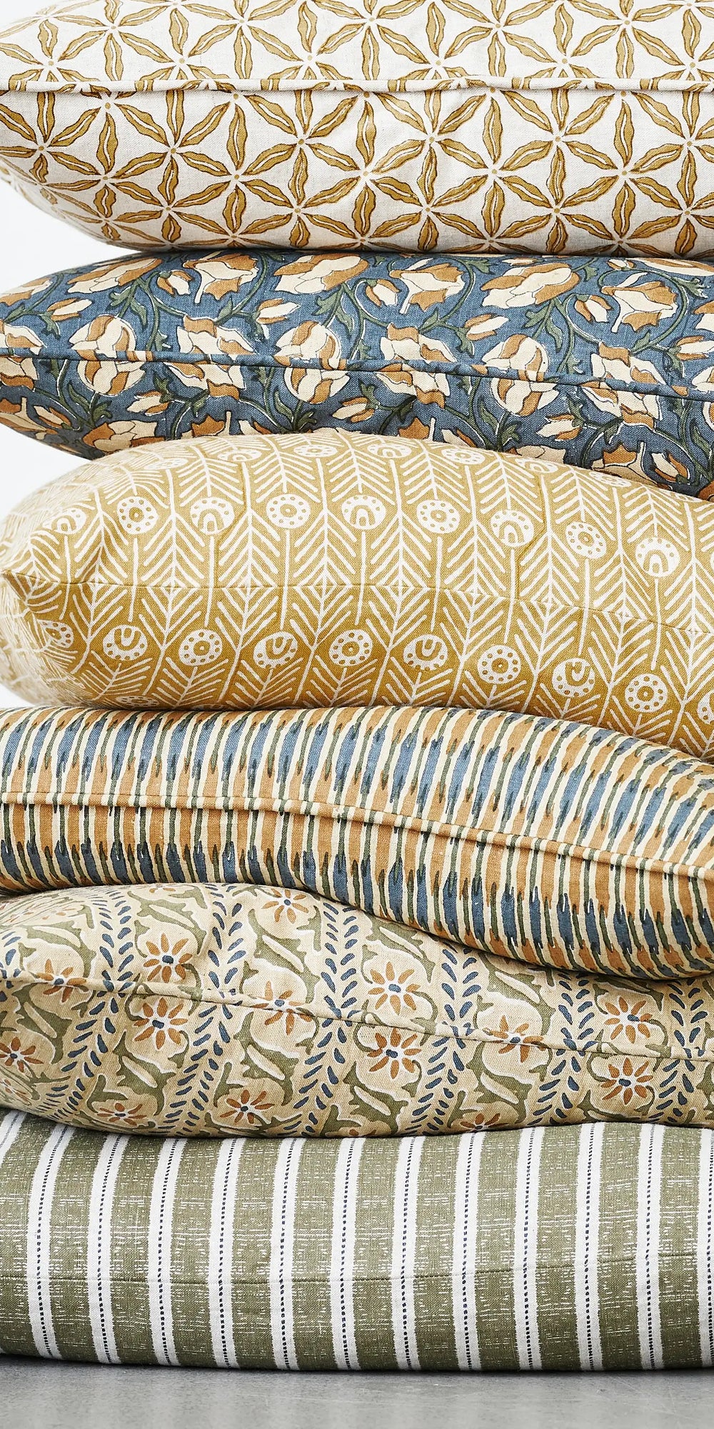 Lahore Desert Cushion