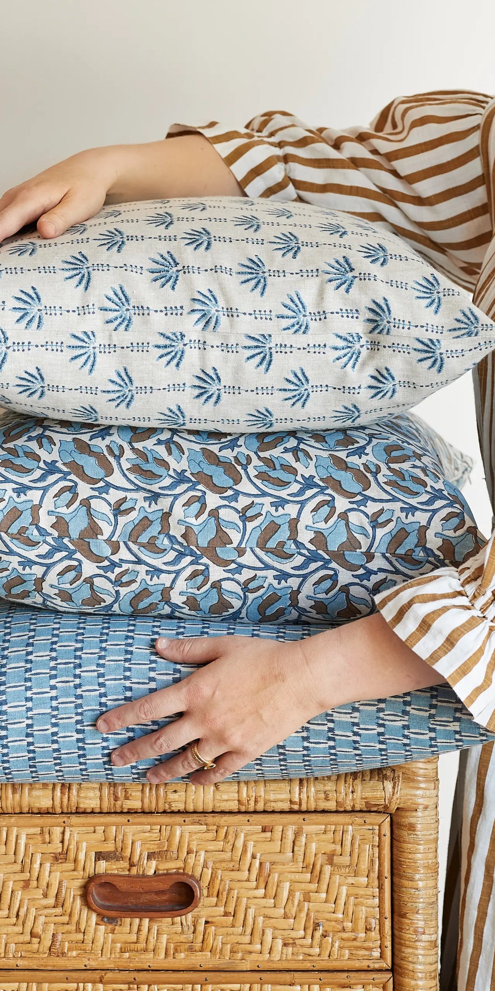 Marseille Azure linen cushion 50x50cm