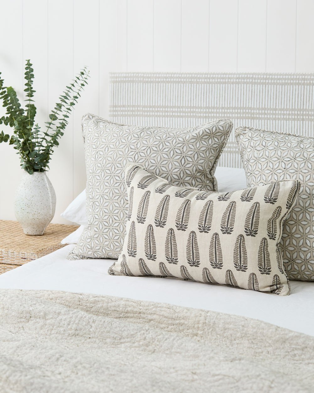 Dash Dot Chalk Linen